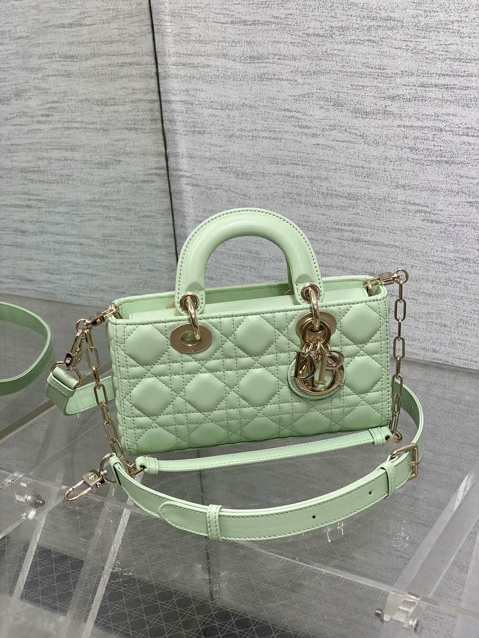 D Joy small 0013